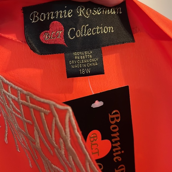 NWT Bonnie Roseman 100% Silk Top - Picture 6 of 6